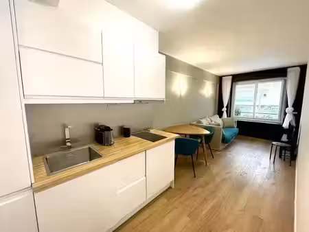 location meublée appartement 1 pièce 21 m² à paris 16ème (75016), 1 240 €