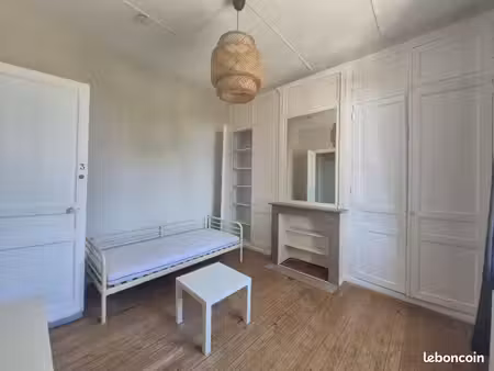 appartement 1 pièce 14 m²