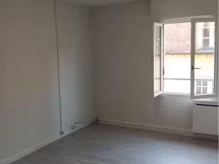 studio centre-ville de troyes (non meublé)