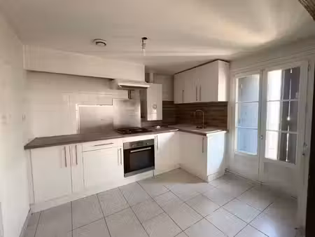 location appartement 3 pièces 65 m² à béziers (34500)