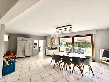 maison de luxe de 5 pièces en vente à quesnoy-sur-deûle, hauts-de-france