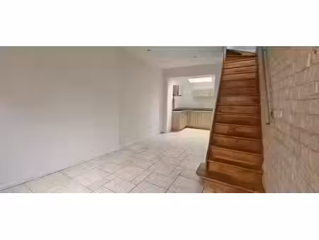 location maison 2 pièces 47 m² à saint-quentin (02100), 550 €