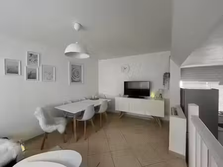location maison 4 pièces 50 m² à montreuil (93100), 1 250 €