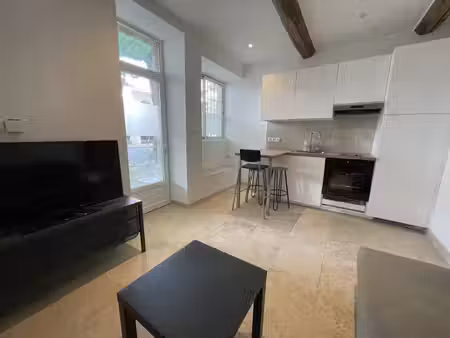 location appartement 2 pièces 24 m² à saint-paul-lès-durance (13115)