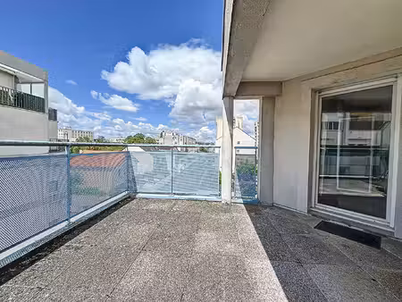 appartement meuble - joue les tours - parking