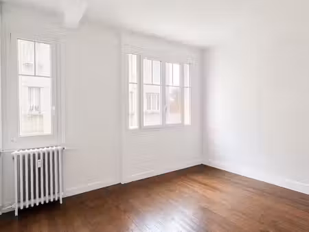 2 pièces 36.12 m2 - courbevoie - parking et 3 caves
