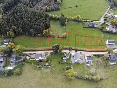 lot 8 - stavelot libre de constructeur
