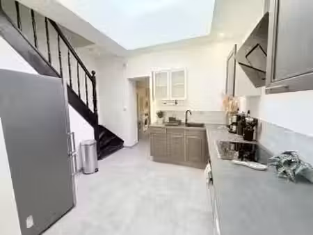 location meublée appartement 5 pièces 112 m² à roubaix (59100), 450 €