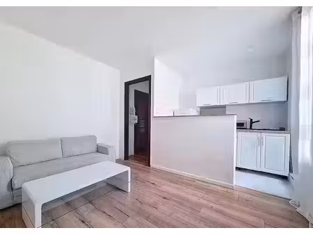 location meublée appartement 2 pièces 26 m² à le perreux-sur-marne (94170), 525 €
