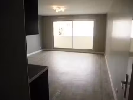 location appartement 1 pièce 44 m² à poitiers (86000), 514 €