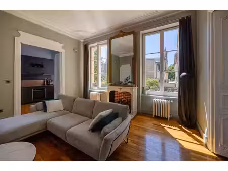 metz, quartier lycée fabert magnifique appartement entièrement rénové de 101 m² avec 2 par