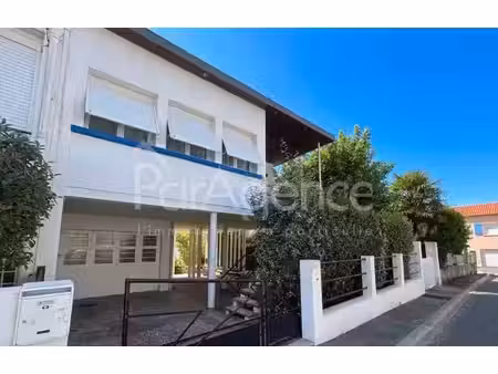 maison années 50 avec piscine 300 m de la plage de foncillon