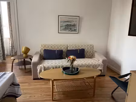 à louer à l'année- t2 bis meublé biarritz proximité côte
