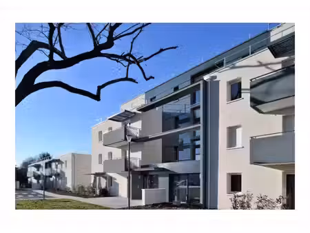 t2 très récent dans bâtiment basse conso, avec terrasse et pkg