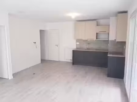 location appartement 2 pièces 48 m² à lille (59000), 780 €
