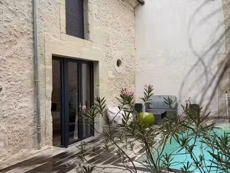 petite maison meublée plein centre sécurisée