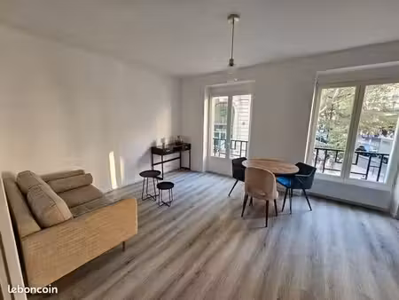 loue appartement - 42m² - boulevard barbès - paris 18ème