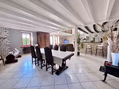 trochères, maison t6 cachet jardin et piscine !