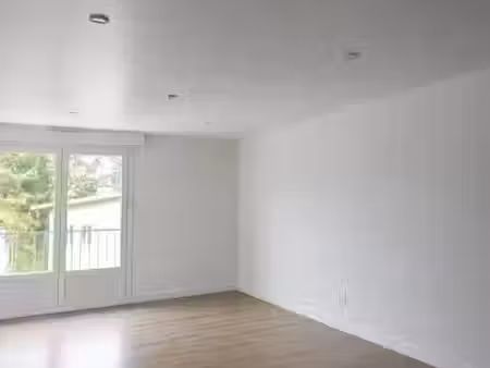 location appartement 3 pièces 70 m² à luxeuil-les-bains (70300), 670 €