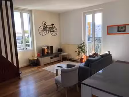 location garage box et parking à saint-nazaire (44600) : à louer / 88m² saint-nazaire