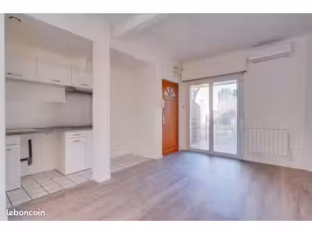 t2 bordeaux / barrière de bègles