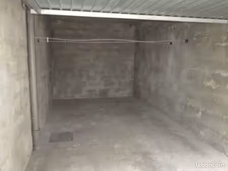 box / garage