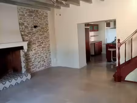 maison a louer bourg de touvois 90m2