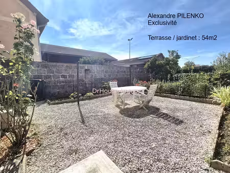 appartement t3 rez-de-jardin 51m2 - terrasse - jardin (54m2) - cave et grenier -