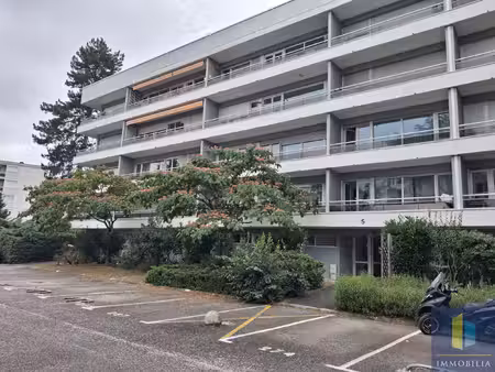 bordeaux cauderan stehelin appartement t3 avec parking clim