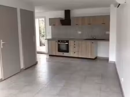 location maison 4 pièces 85 m² à maureillas-las-illas (66480), 808 €