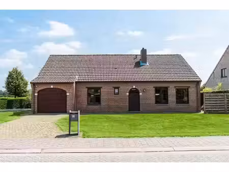 huis te koop in malle met 2 slaapkamers