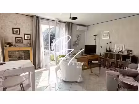 vente appartement 3 pièces 60m2 grenoble 38100 - 139000 € - surface privée