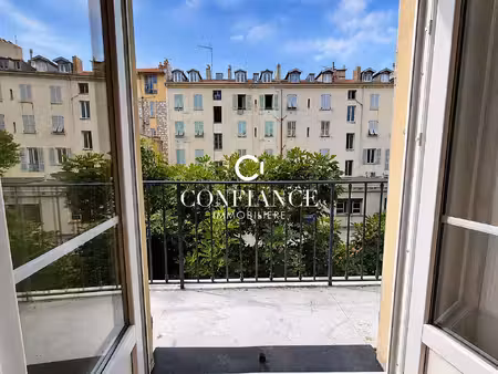 nice centre ville 3p renove avec balcon