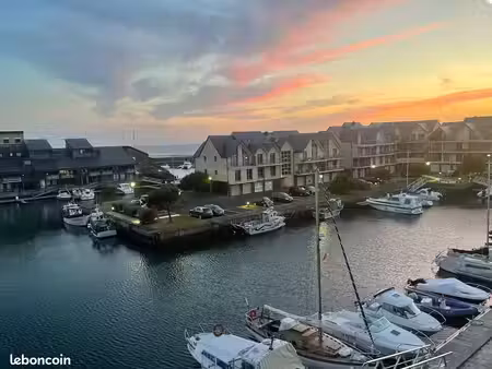 appartement meublé 46 m2 vue mer à port deauville