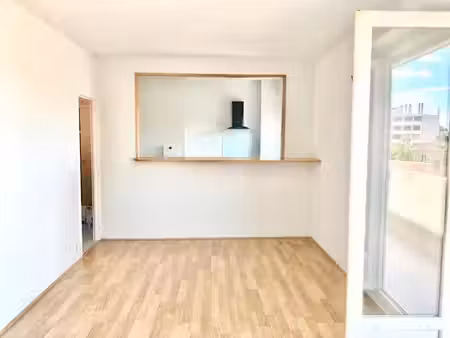 location appartement 2 pièces 46 m² à poitiers (86000), 750 €