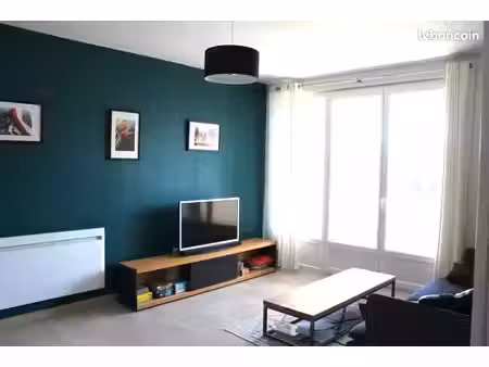 t4 72 m² avec grande terrasse et garage, proche camille vernet