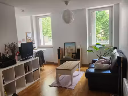 location nue grand t2 victor hugo entièrement rénové