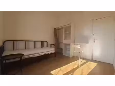 location meublée appartement 1 pièce 13 m² à marseille 10ème (13010), 500 €