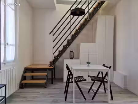 beau t2 duplex rénové et meublé - 46m2 - proche doua