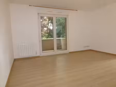 toulouse purpan, t3 de 50 m2 avec balcon et parking, tramway