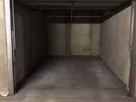 garage fermé lyon 7