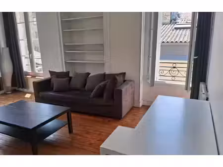 appartement t2 bordeaux - 51 m2 - 1070 euros ttc