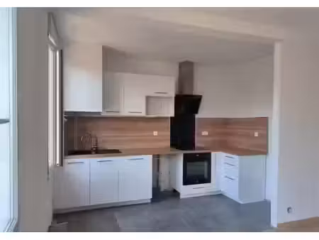 appartement t3 pessac - 57 m2 - 960 euros ttc