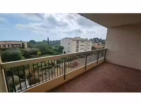 appartement 2 pièces à louer - vence