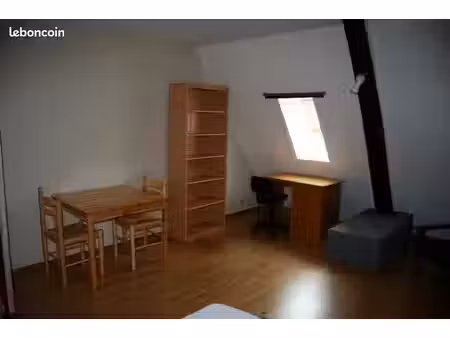 chambre meublée