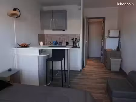 studio meublé avec parking