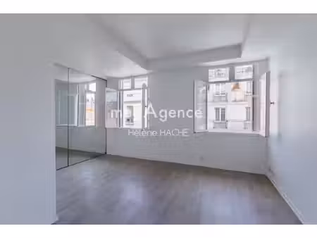 nice carré d'or - spacieux 2 pièces de 52 m2 avec ascenseur