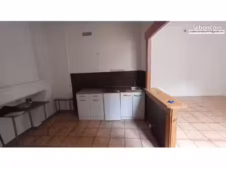 à louer - t1 37 m² – quartier chartrons – place picard
