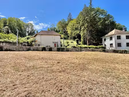 terrain saint chef 470 m2