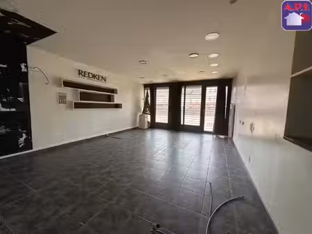 location commerce 2 pièces 35 m² à foix (09000)